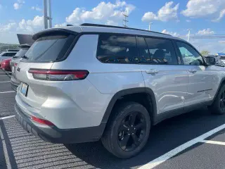 Jeep Grand Cherokee L 2025 4x4 Laredo 4dr SUV