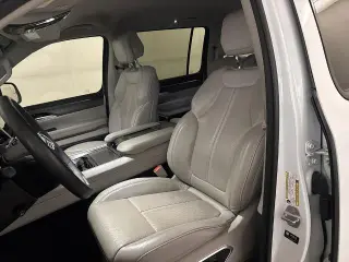 Jeep Wagoneer 2024 4x2 Series II 4dr SUV