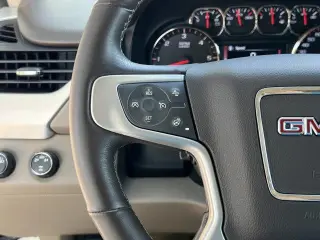 GMC Yukon XL 2015 4x4 SLT 4dr SUV