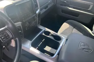 Ram 1500 2016 4x4 SLT 4dr Crew Cab 5.5 ft. SB Pickup