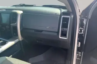 Ram 1500 2016 4x4 SLT 4dr Crew Cab 5.5 ft. SB Pickup