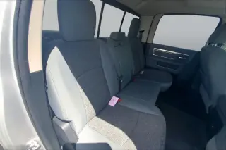Ram 1500 2016 4x4 SLT 4dr Crew Cab 5.5 ft. SB Pickup