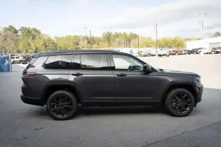 Jeep Grand Cherokee L 2025 4x4 Limited 4dr SUV