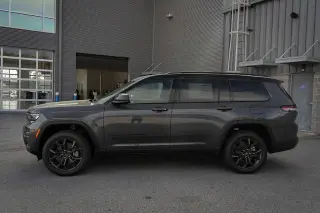 Jeep Grand Cherokee L 2025 4x4 Limited 4dr SUV