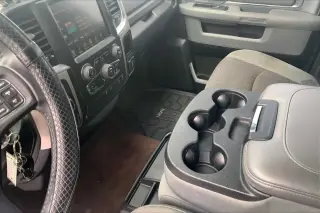 Ram 1500 2016 4x2 SLT 4dr Crew Cab 5.5 ft. SB Pickup