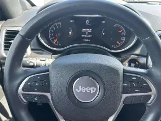 Jeep Grand Cherokee 2018 4x4 Laredo 4dr SUV