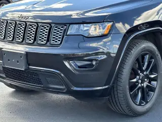 Jeep Grand Cherokee 2018 4x4 Laredo 4dr SUV
