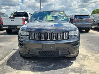 Jeep Grand Cherokee 2017 4x4 Laredo 4dr SUV