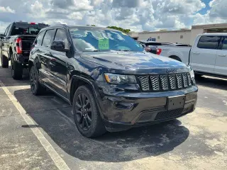 Jeep Grand Cherokee 2017 4x4 Laredo 4dr SUV
