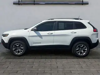 Jeep Cherokee 2019 4x4 Trailhawk 4dr SUV