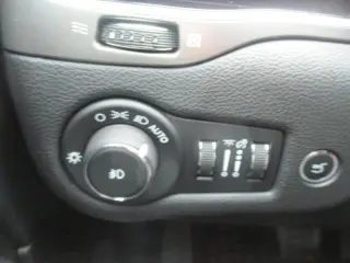 Jeep Cherokee 2020 4x4 Limited 4dr SUV