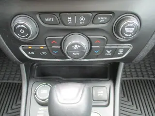 Jeep Cherokee 2020 4x4 Limited 4dr SUV