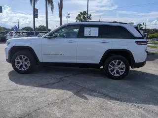Jeep Grand Cherokee 2022 4x4 Limited 4dr SUV (midyear release)
