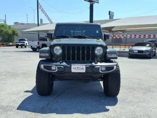 Jeep Gladiator 2023 4x4 Sport 4dr Crew Cab 5.0 ft. SB