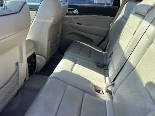 Jeep Grand Cherokee 2014 4x2 Overland 4dr SUV