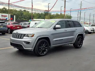 Jeep Grand Cherokee 2020 4x4 Laredo 4dr SUV
