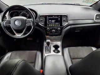 Jeep Grand Cherokee 2020 4x4 Laredo 4dr SUV