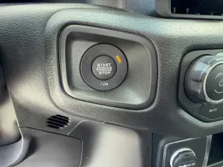 Jeep Gladiator 2024 4x4 Sport 4dr Crew Cab 5.0 ft. SB