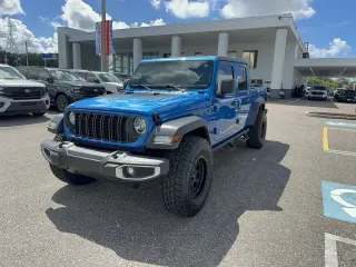 Jeep Gladiator 2024 4x4 Sport 4dr Crew Cab 5.0 ft. SB