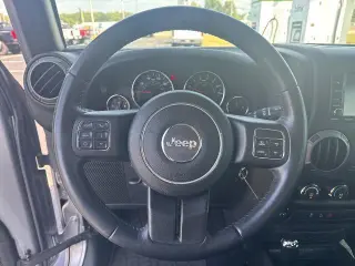 Jeep Wrangler 2017 4x4 Sport 2dr SUV