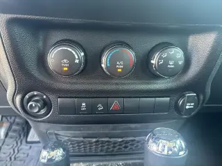 Jeep Wrangler 2017 4x4 Sport 2dr SUV