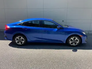 Honda Civic 2017 LX 4dr Sedan CVT