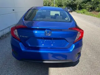 Honda Civic 2017 LX 4dr Sedan CVT