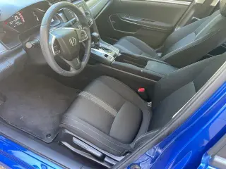 Honda Civic 2017 LX 4dr Sedan CVT