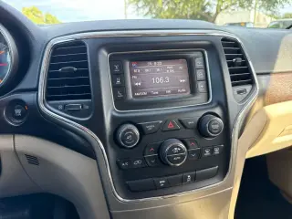 Jeep Grand Cherokee 2014 4x2 Laredo 4dr SUV