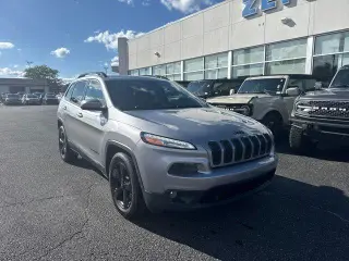 Jeep Cherokee 2017 4x4 Limited 4dr SUV