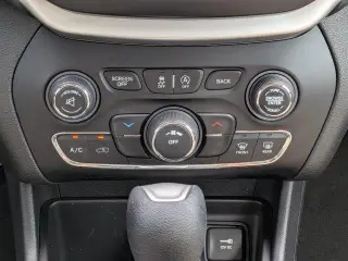 Jeep Cherokee 2015 Latitude 4dr SUV