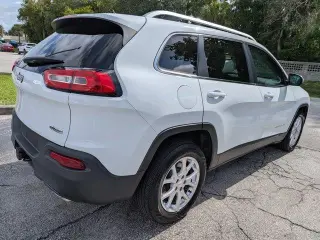 Jeep Cherokee 2015 Latitude 4dr SUV