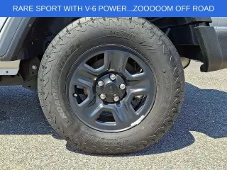 Jeep Wrangler 2024 4x4 Sport 4dr SUV