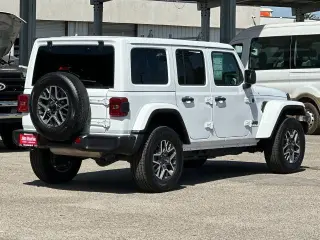 Jeep Wrangler 2025 4x4 Sahara 4dr SUV