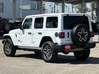 Jeep Wrangler 2025 4x4 Sahara 4dr SUV