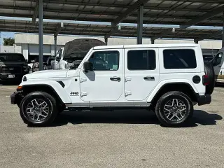 Jeep Wrangler 2025 4x4 Sahara 4dr SUV