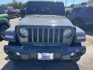 Jeep Wrangler 2023 4x4 Sahara 4dr SUV