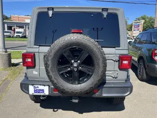 Jeep Wrangler 2023 4x4 Sahara 4dr SUV