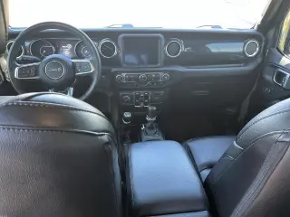 Jeep Wrangler 2023 4x4 Sahara 4dr SUV