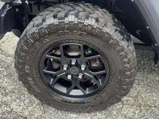 Jeep Wrangler 2024 4x4 Sport 4dr SUV