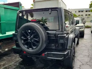Jeep Wrangler Unlimited 2022 4x4 Sahara 4dr SUV