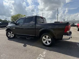 Ram 1500 2013 4x4 SLT 4dr Crew Cab 5.5 ft. SB Pickup