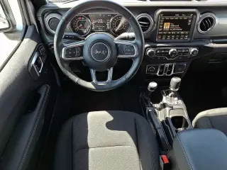 Jeep Wrangler Unlimited 2022 4x4 Sahara 4dr SUV