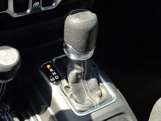 Jeep Wrangler Unlimited 2022 4x4 Sahara 4dr SUV