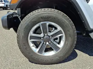 Jeep Wrangler Unlimited 2022 4x4 Sahara 4dr SUV