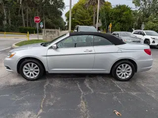 Chrysler 200 2012 Touring 2dr Convertible