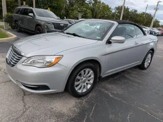 Chrysler 200 2012 Touring 2dr Convertible