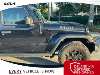 Jeep Gladiator 2023 4x4 Willys 4dr Crew Cab 5.0 ft. SB