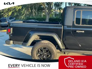Jeep Gladiator 2023 4x4 Willys 4dr Crew Cab 5.0 ft. SB