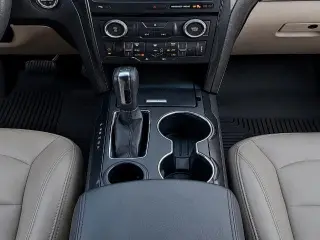 Ford Explorer 2016 XLT 4dr SUV